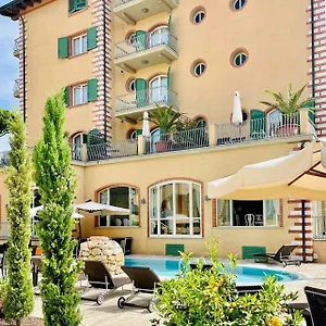 Otel La Pigna Marina di Pietrasanta
