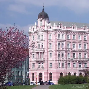Otel Opera Prag